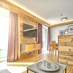 The 3- Residences By Aahh *