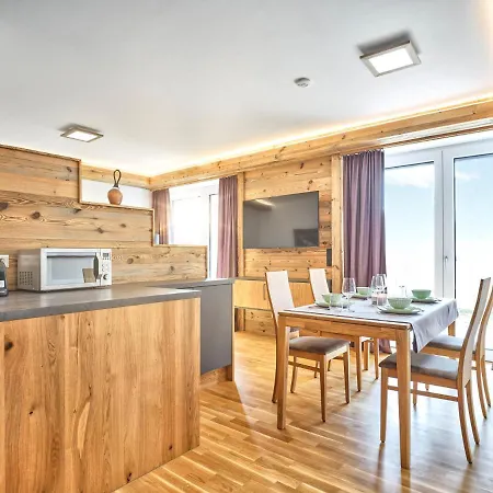 Apartment The 3- Residences By Aahh *