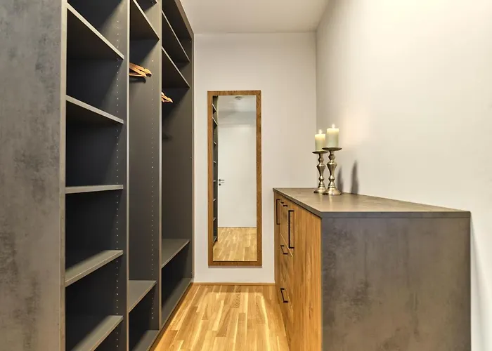 The 3- Residences By Aahh *